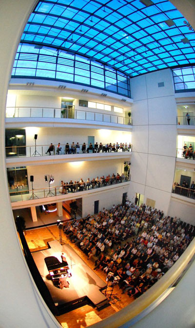 Atrium Uhrenmanufaktur Glashuette